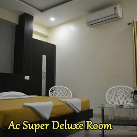 Rāipur Hotel Green Tree المظهر الخارجي الصورة