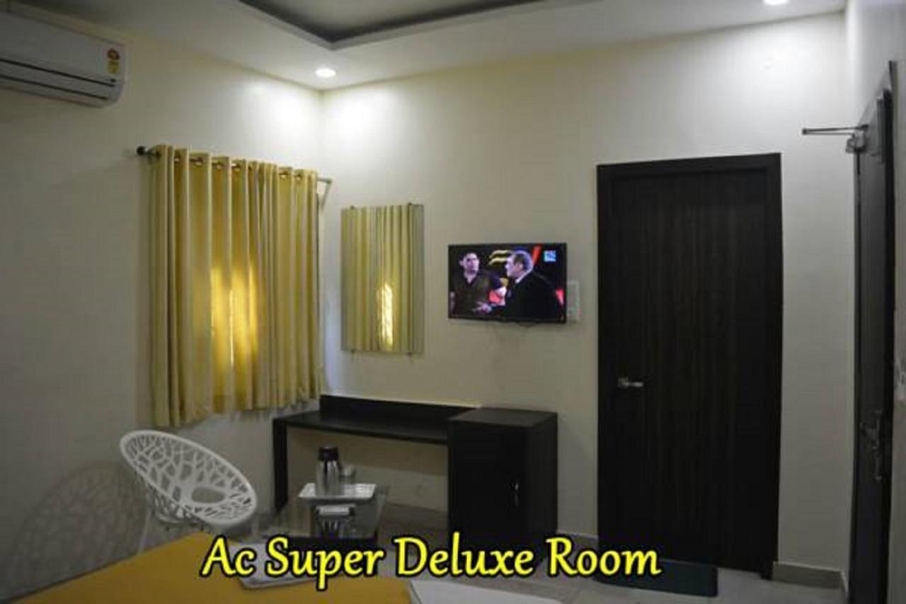 Rāipur Hotel Green Tree المظهر الخارجي الصورة